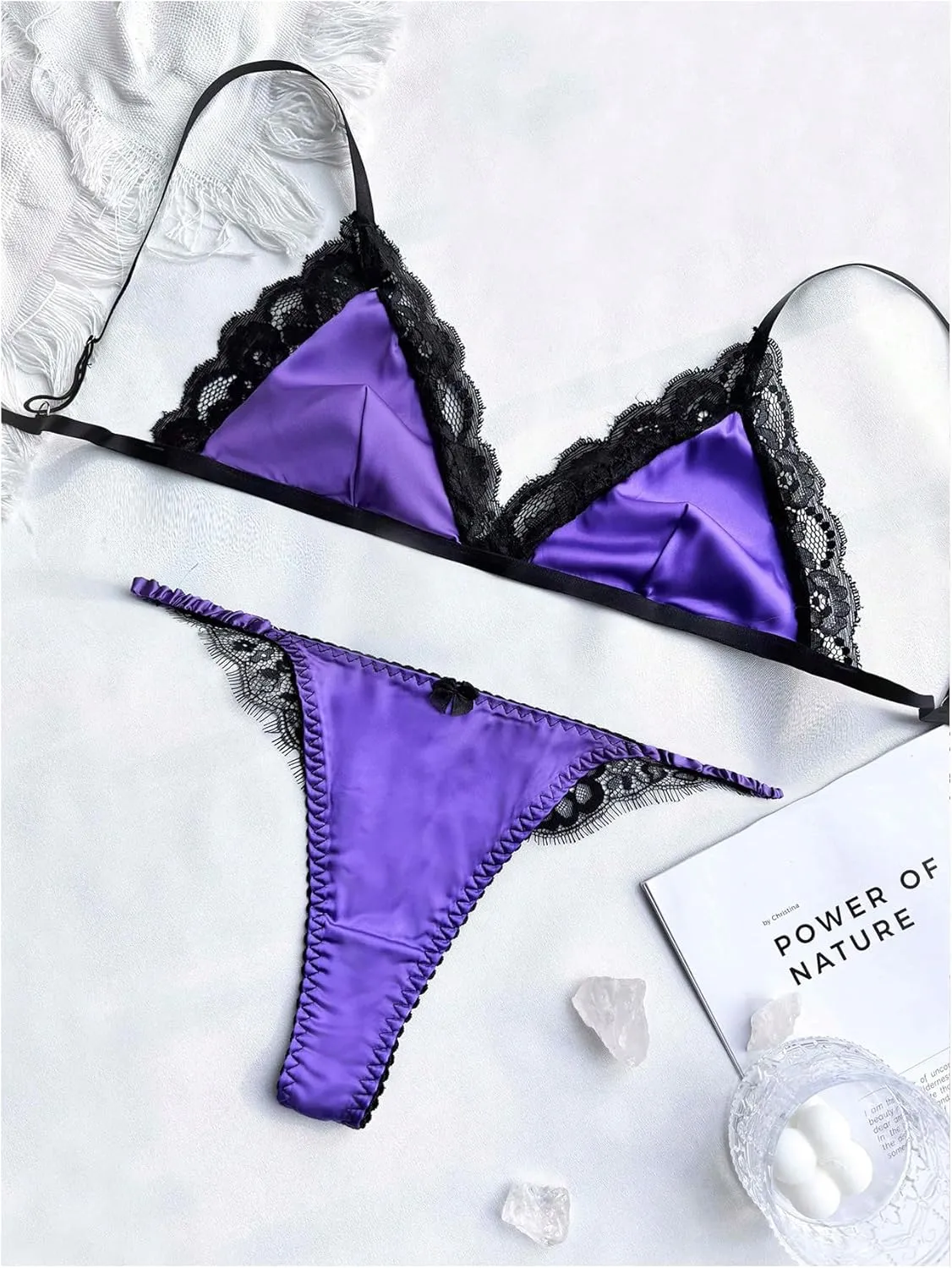 WDIRARA Women's 2 Piece Lace Trim Satin Underwear Set Wireless Scallop Bralettes and Mid Rise Thong Lingerie Sets
